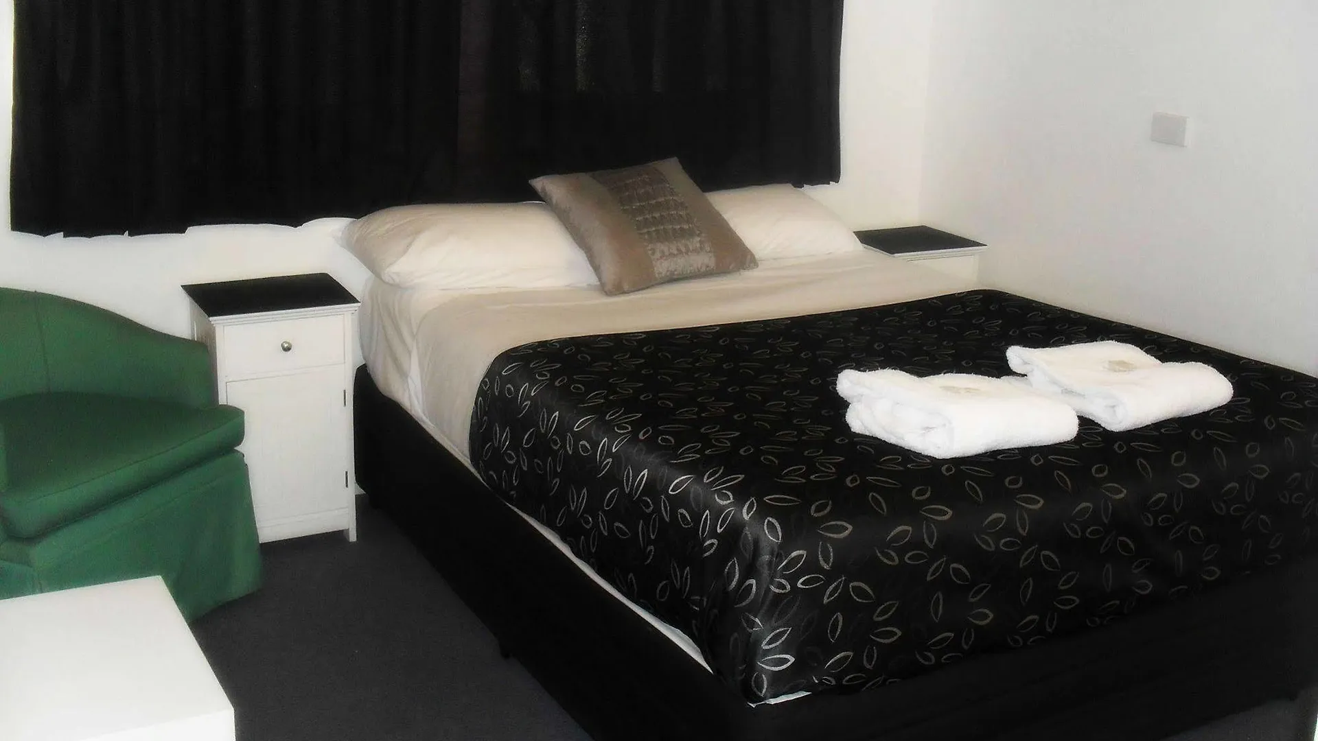 Charm City Motel Bundaberg